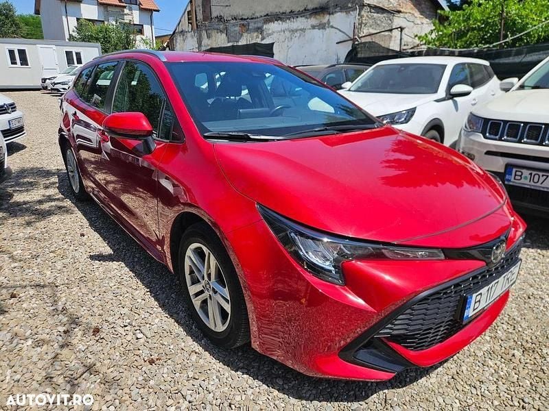Second-hand Toyota Corolla 116 CP (85 kW) 2020 Rosu Break