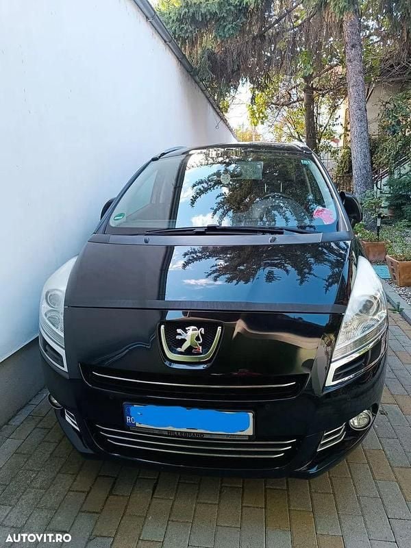 Culoarenegru Utilizat 2012 Peugeot 5008 Break | 7.950 EUR (Preț OK) - Imagine 1/4