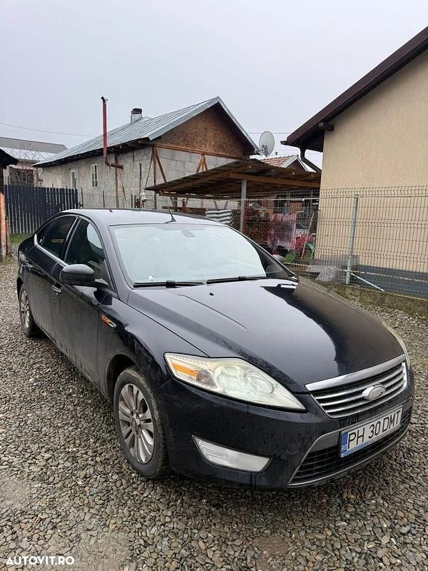 Second-hand Ford Mondeo Ghia 140 CP (102 kW) 2008 Culoarenegru Berlinǎ