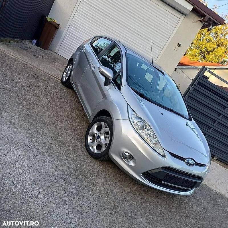Culoaregri Utilizat 2011 Ford Fiesta Titanium Hatchback | 3.150 EUR (Preț bun) - Imagine 1/4