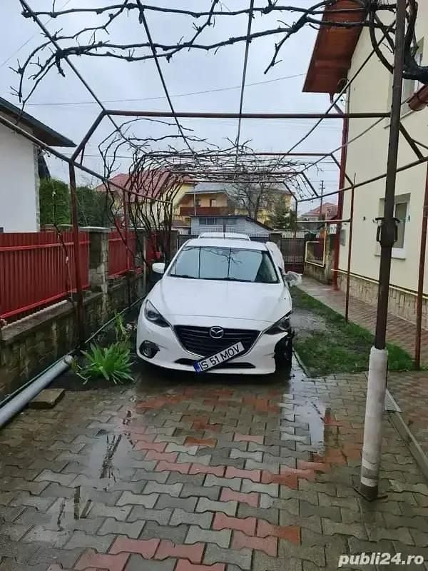 Utilizat 2014 Mazda 3 Berlinǎ | 3.500 EUR - Imagine 1/4