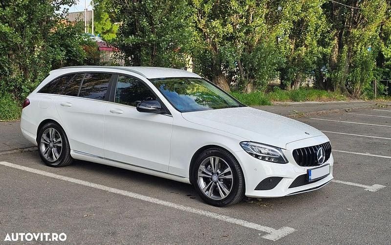 Culoarealb Utilizat 2018 Mercedes C200 Avantgarde Break | 16.099 EUR (Preț OK) - Imagine 1/4