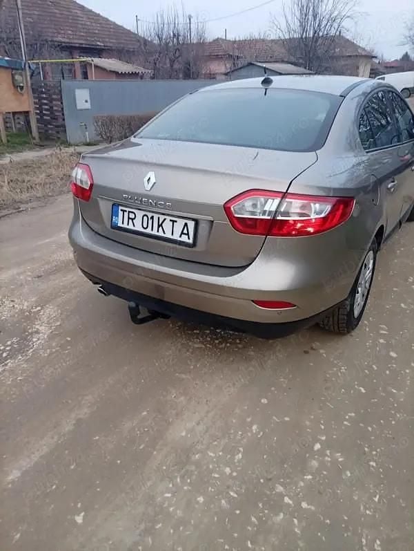 Second-hand Renault Fluence 110 CP (80 kW) 2010 Berlinǎ