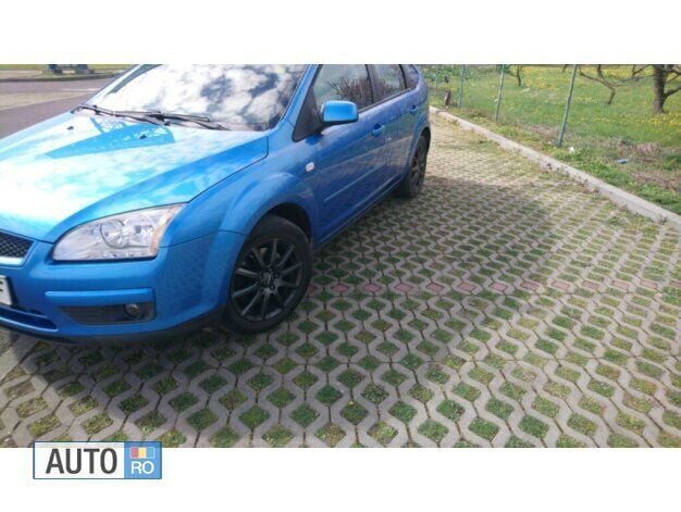 Second-hand Ford Focus 135 CP (99 kW) 2007 Albastru Hatchback