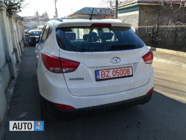 Alb Utilizat 2012 Hyundai ix35 SUV | 9.599 EUR (Preț OK) - Imagine 1/4