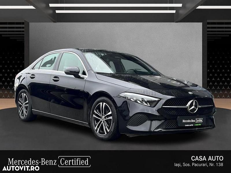 Culoarenegru Second-hand 2024 Mercedes A180 Berlinǎ | 28.923 EUR (Preț OK) - Imagine 1/4