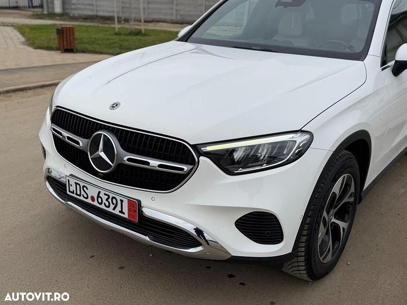 Second-hand Mercedes GLC220 Avantgarde 197 CP (144 kW) 2023 Culoarealb SUV