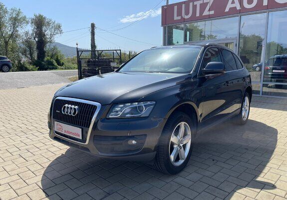 Gri Utilizat 2010 Audi Q5 Design SUV | 12.799 EUR (Scump) - Imagine 1/4