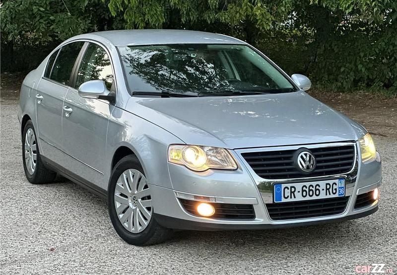 Gri Utilizat 2010 VW Passat Berlinǎ | 4.590 EUR - Imagine 1/4
