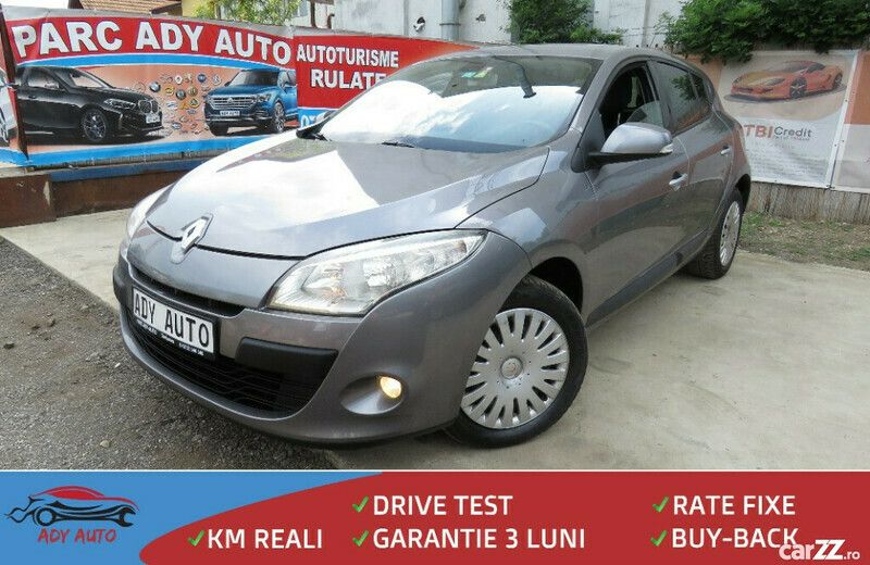 Argintiu Utilizat 2009 Renault Mégane III Hatchback | 3.499 EUR (Preț OK) - Imagine 1/4