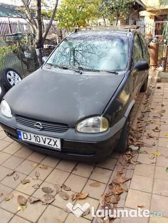 Second-hand 1997 Opel Corsa Hatchback | 3.500 EUR - Imagine 1/4