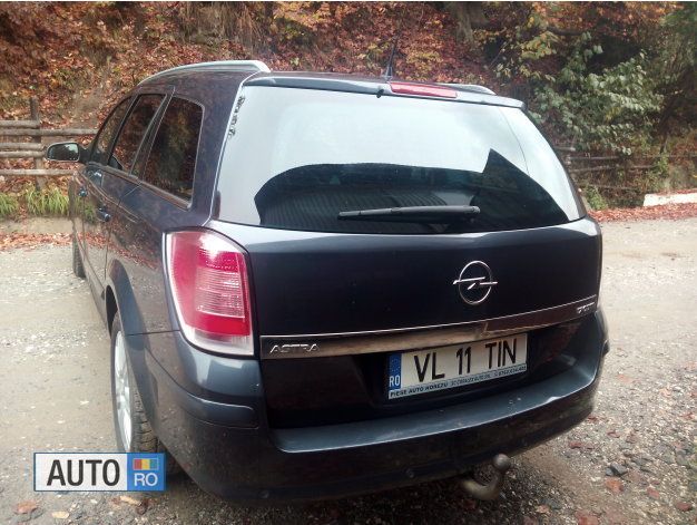 Albastru Utilizat 2007 Opel Astra Hatchback | 2.600 EUR (Preț OK) - Imagine 1/3