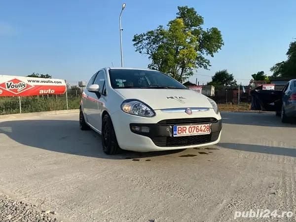 Alb Second-hand 2009 Fiat Grande Punto Hatchback | 3.200 EUR - Imagine 1/4