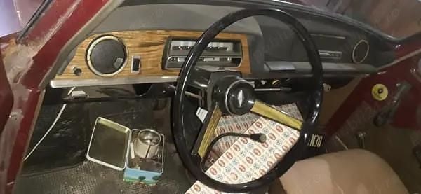 Utilizat 1968 Renault R8 Berlinǎ | 2.650 EUR - Imagine 1/4