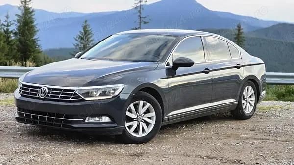 Gri Utilizat 2016 VW Passat Berlinǎ | 10.500 EUR (Preț bun) - Imagine 1/4