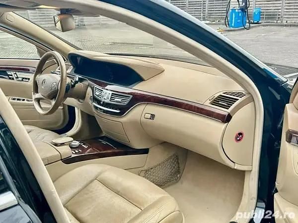 Second-hand Mercedes S420 306 CP (225 kW) 2010 Berlinǎ