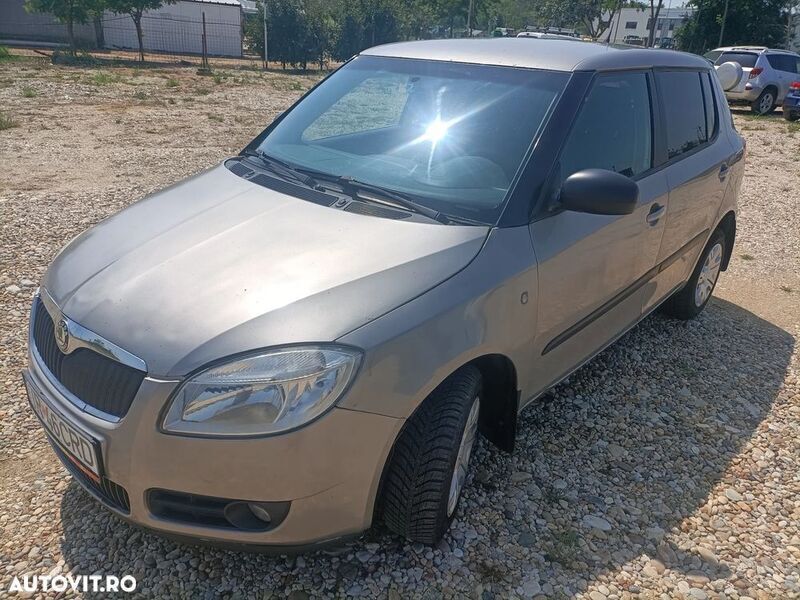 Bej Utilizat 2008 Skoda Fabia Elegance | 2.250 EUR - Imagine 1/4