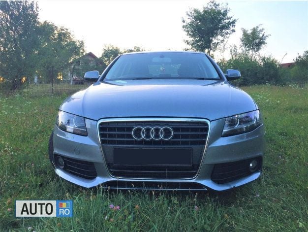 Second-hand Audi A4 140 CP (102 kW) 2010 Argintiu Berlinǎ