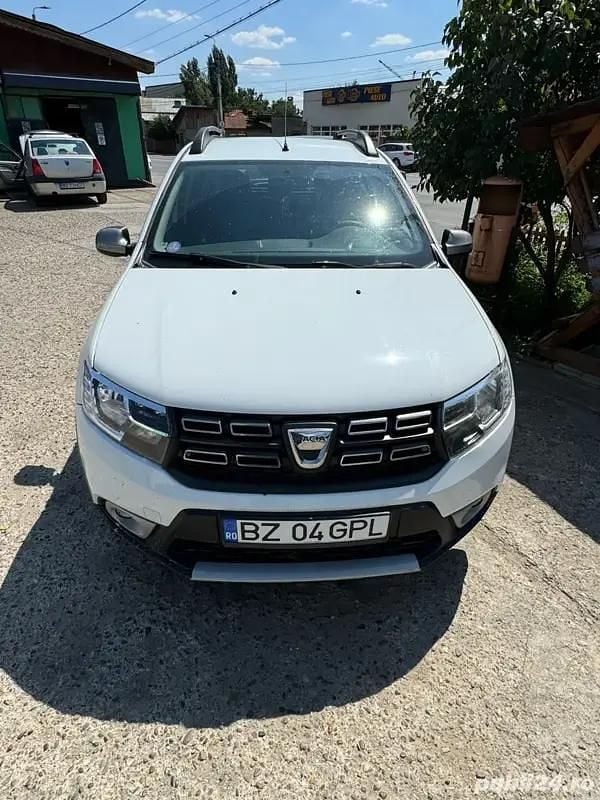 Utilizat 2018 Dacia Sandero Stepway Hatchback | 6.950 EUR (Preț OK) - Imagine 1/4