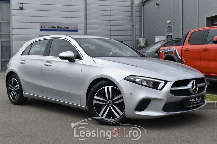 Gri Utilizat 2020 Mercedes A180 Hatchback | 26.490 EUR - Imagine 1/4