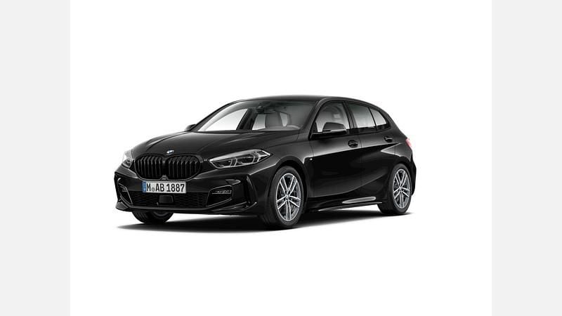 Black sapphire metallic metalizat Utilizat 2023 BMW 118 Shadowline Hatchback | 23.813 EUR (Preț OK) - Imagine 1/2