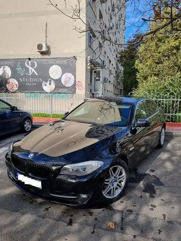 Negru Utilizat 2012 BMW 520 Comfort Edition Berlinǎ | 10.500 EUR (Preț OK) - Imagine 1/4