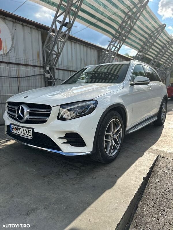 Alb Utilizat 2019 Mercedes GLC250 AMG line SUV | 35.500 EUR (Scump) - Imagine 1/4