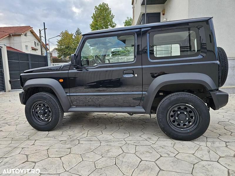 Culoarenegru Utilizat 2024 Suzuki Jimny Cool SUV | 29.200 EUR (Preț OK) - Imagine 1/4