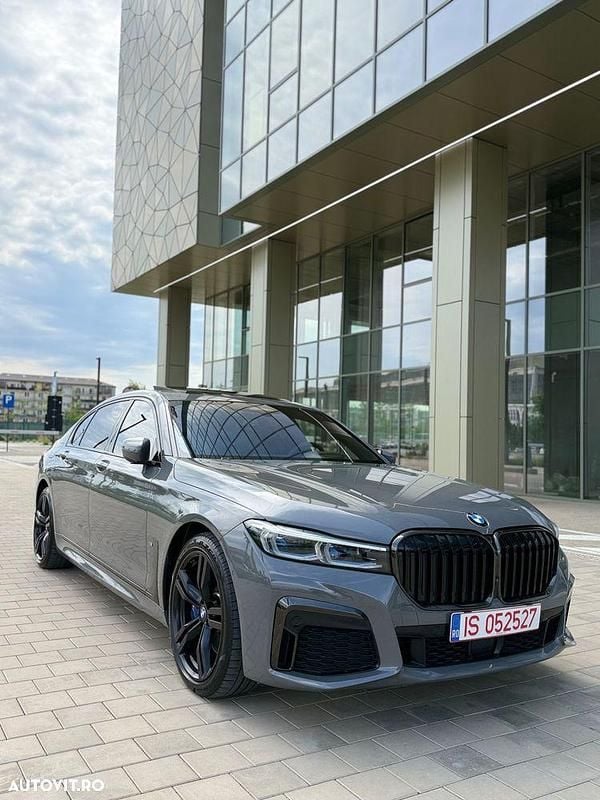 Gri Utilizat 2020 BMW 745e Comfort Edition Berlinǎ | 58.500 EUR - Imagine 1/4