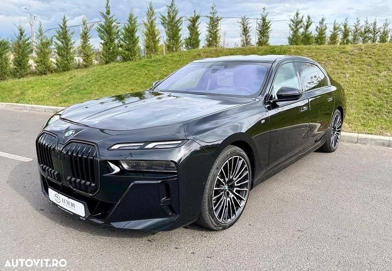 Culoarenegru Utilizat 2024 BMW 740 Luxury Line Berlinǎ | 108.840 EUR - Imagine 1/4