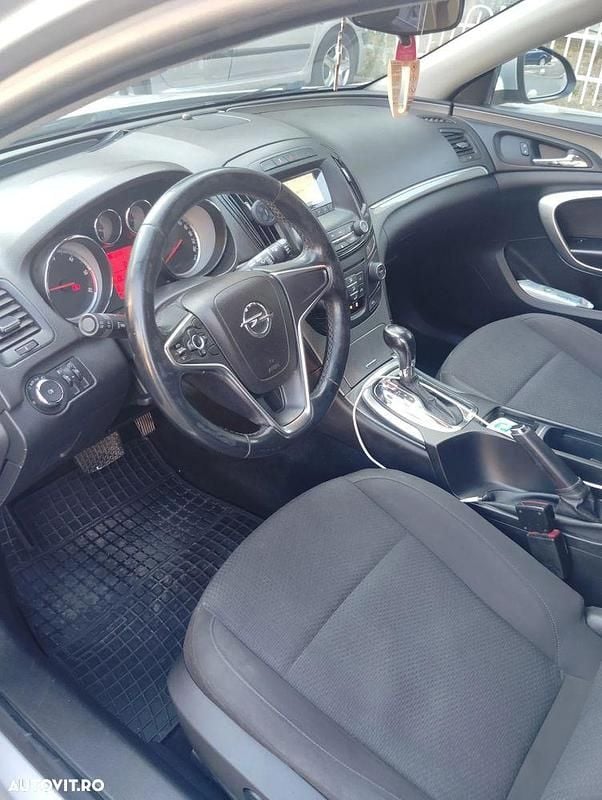 Second-hand Opel Insignia Sport 163 CP (119 kW) 2014 Culoaregri Break