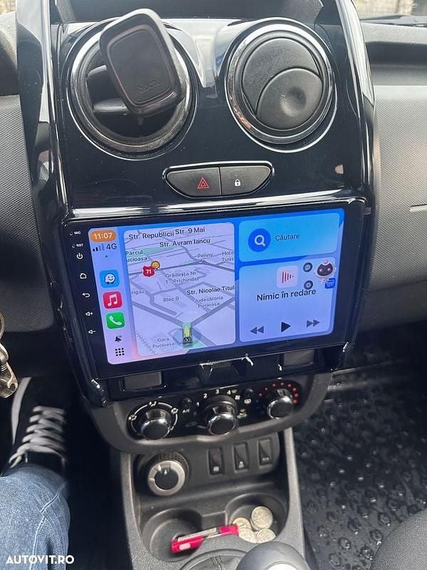 Culoarealb Utilizat 2016 Dacia Duster Lauréate SUV | 8.700 EUR (Preț OK) - Imagine 1/4