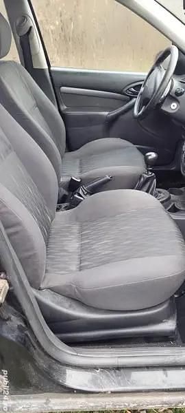Utilizat 2001 Ford Focus Break | 1.000 EUR (Preț OK) - Imagine 1/4