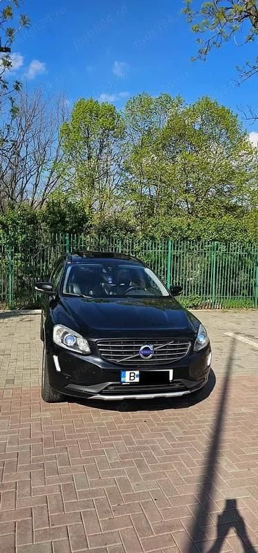 Negru Utilizat 2015 Volvo XC60 Summum SUV | 11.800 EUR (Preț bun) - Imagine 1/4