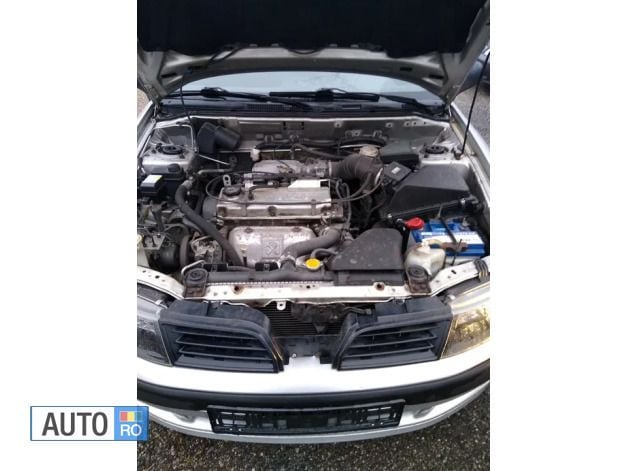 Second-hand Mitsubishi Carisma 60 CP (44 kW) 2004 Gri Berlinǎ