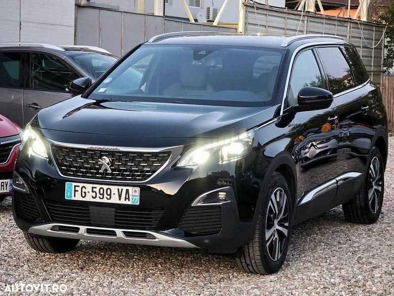Culoarenegru Utilizat 2020 Peugeot 5008 GT SUV | 18.599 EUR (Puțin scump) - Imagine 1/4