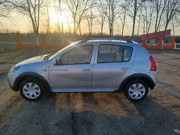 Second-hand Dacia Sandero Stepway 90 CP (66 kW) 2011 Argintiu Hatchback