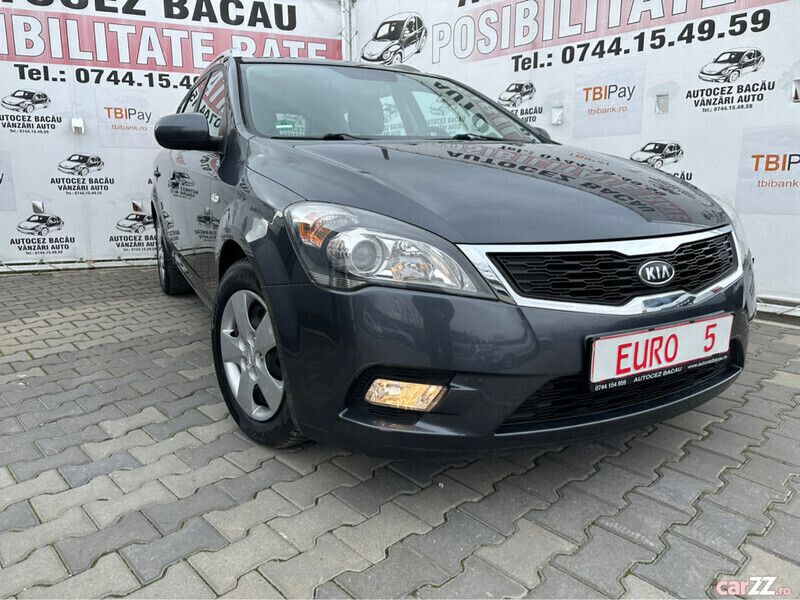 Gri Utilizat 2011 Kia Ceed 2 Break | 6.330 EUR - Imagine 1/4