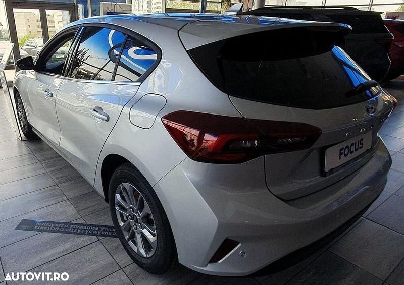 Culoareargint Nouă 2025 Ford Focus Hatchback | 24.830 EUR - Imagine 1/4
