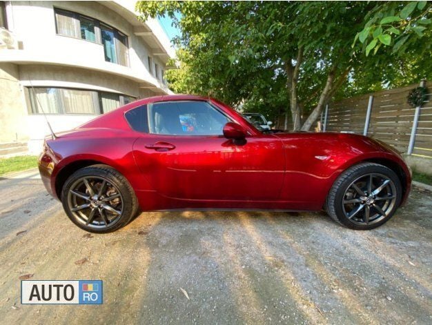 Second-hand Mazda MX5 155 CP (114 kW) 2018 Rosu Cabrio