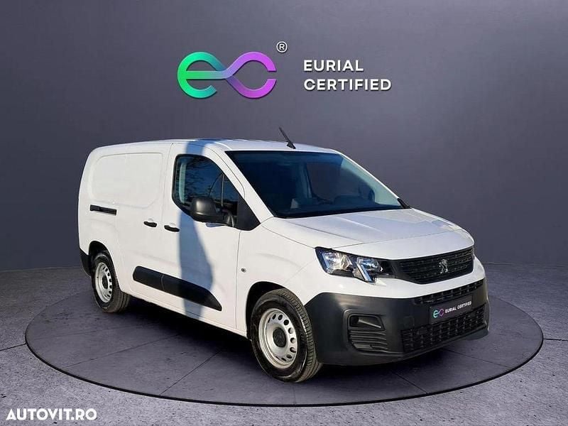 Second-hand Peugeot E-Partner 100 kW (136 CP) 2023 Culoarealb Monovolum