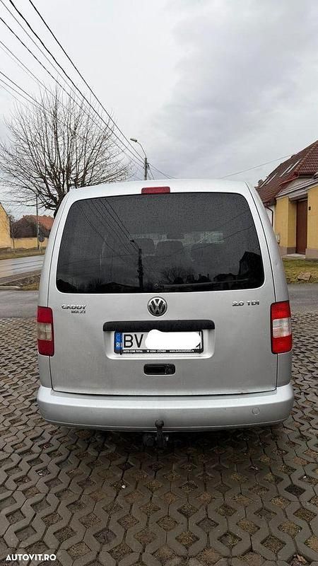 Second-hand VW Caddy 140 CP (102 kW) 2008 Culoareargint Monovolum