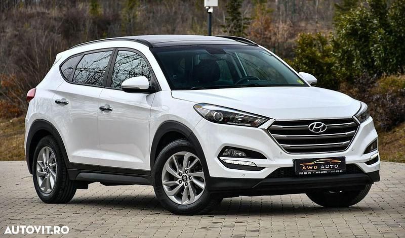 Second-hand Hyundai Tucson Style 116 CP (85 kW) 2016 Culoarealb SUV