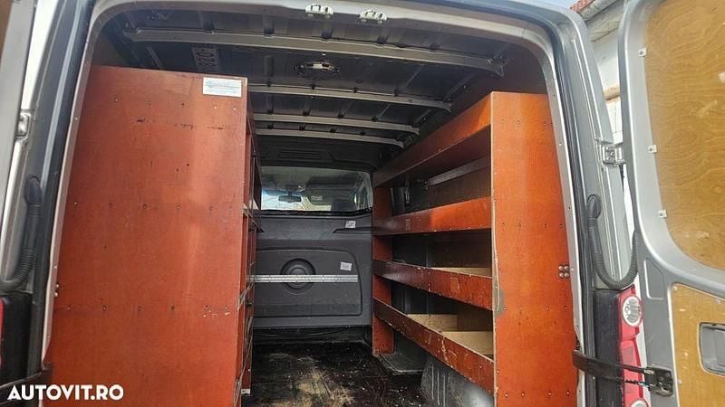 Second-hand VW Crafter 163 CP (119 kW) 2016 Culoareargint Van