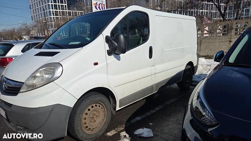 Second-hand Opel Vivaro 114 CP (83 kW) 2013 Culoarealb Monovolum