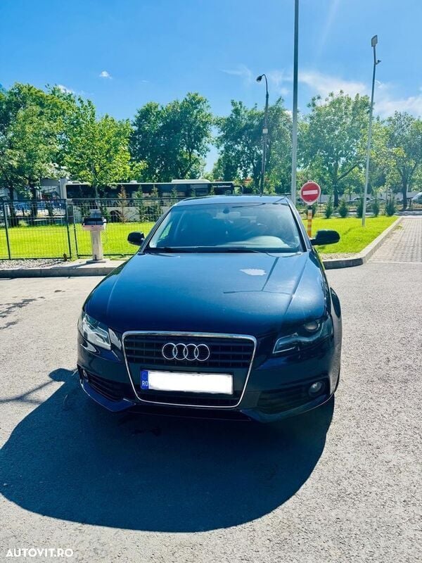 Albastru Utilizat 2011 Audi A4 Berlinǎ | 7.350 EUR (Preț OK) - Imagine 1/4