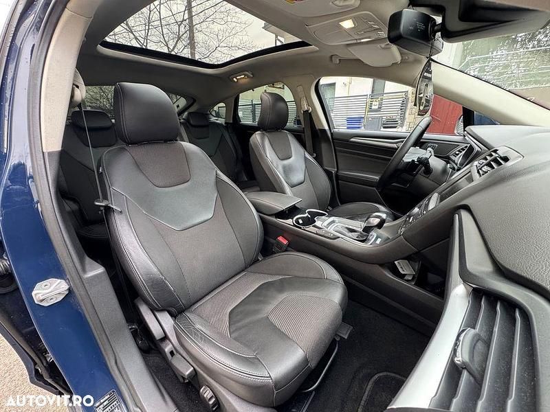 Second-hand Ford Mondeo Titanium 150 CP (110 kW) 2016 Culoarealbastru Berlinǎ