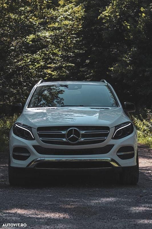Alb Utilizat 2016 Mercedes GLE350 SUV | 24.000 EUR (Preț OK) - Imagine 1/4