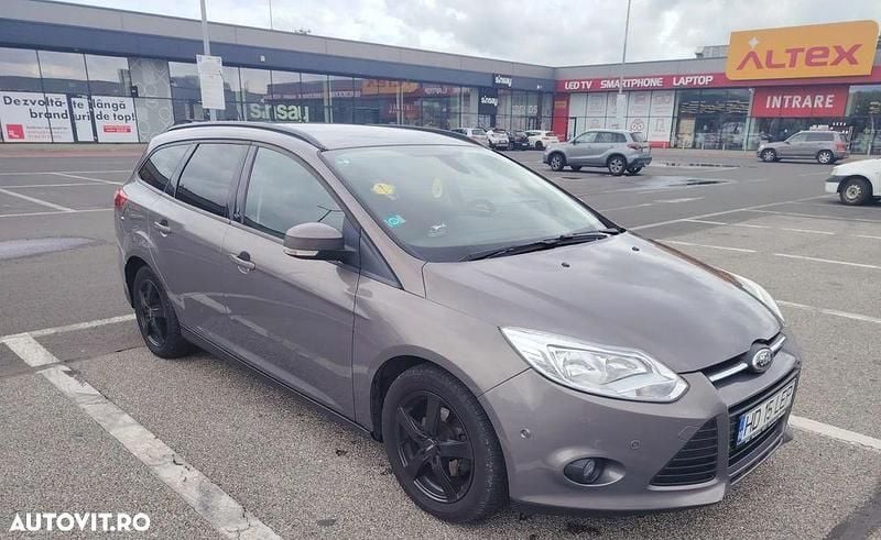 Culoaregri Utilizat 2013 Ford Focus Active Break | 3.200 EUR (Preț bun) - Imagine 1/4