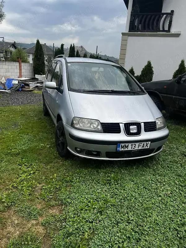Utilizat 2004 Seat Alhambra Monovolum | 2.400 EUR (Preț OK) - Imagine 1/4
